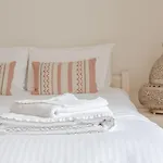 Charmingly Unique And Recently Refurbished Watchman\'S Lodge In Camden Town