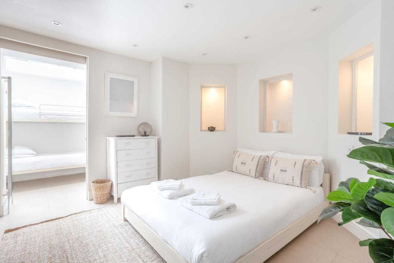 Appartamento Charmingly Unique And Recently Refurbished Watchman's In Camden Town *
