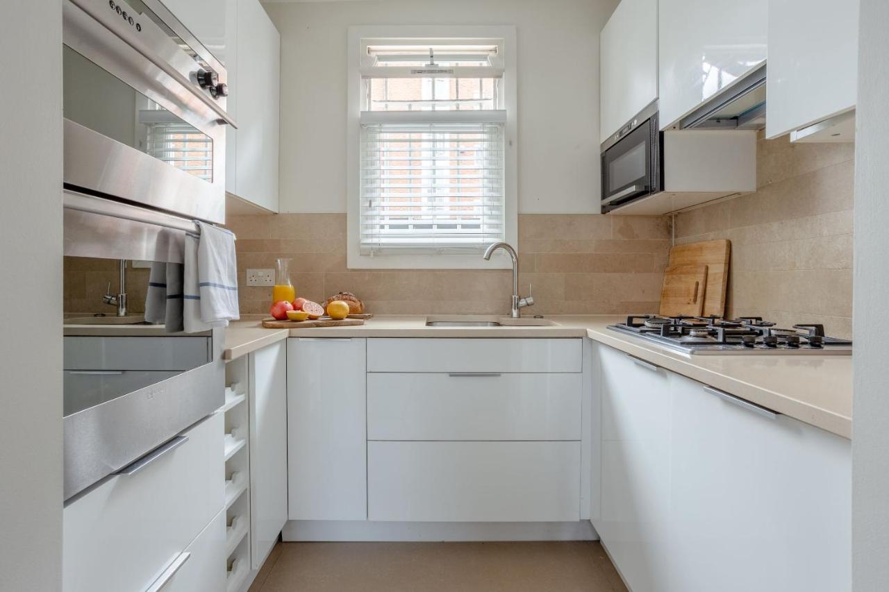 Charmingly Unique And Recently Refurbished Watchman's In Camden Town * Londra