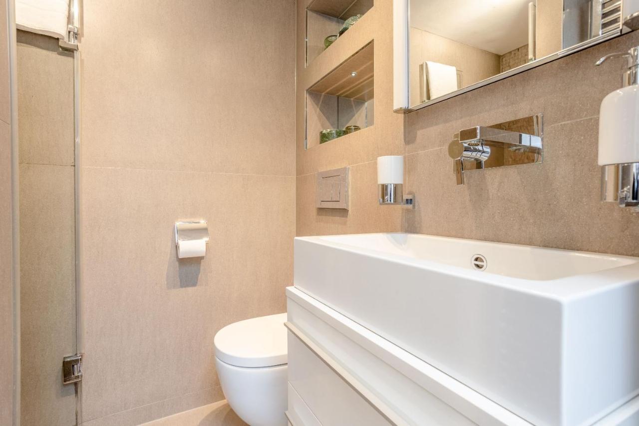 Charmingly Unique And Recently Refurbished Watchman's In Camden Town *